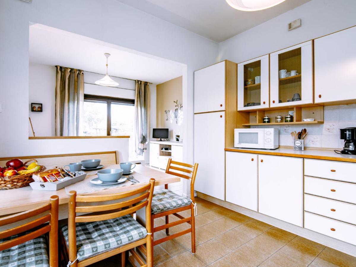 Apartment Deval-1 By Interhome Calceranica al Lago Luaran gambar