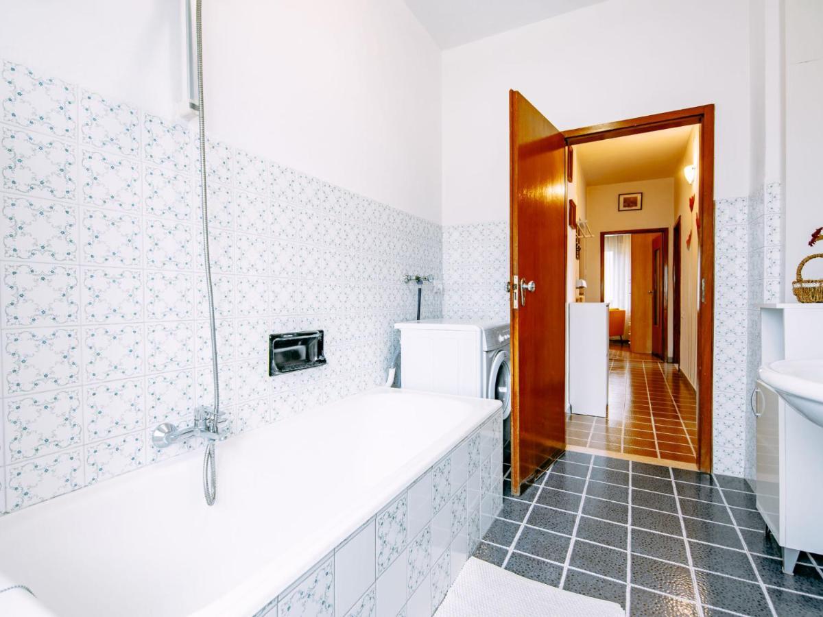 Apartment Deval-1 By Interhome Calceranica al Lago Luaran gambar