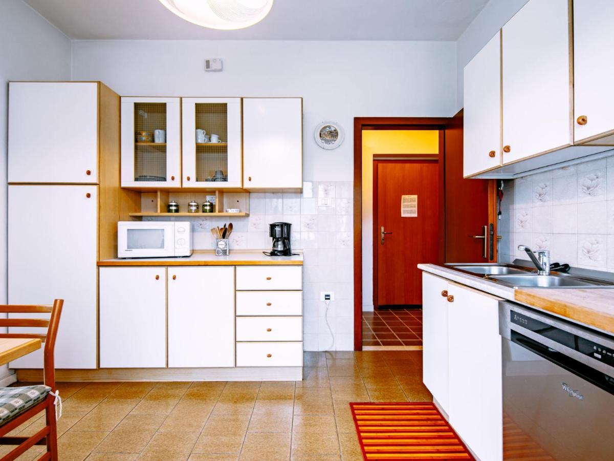 Apartment Deval-1 By Interhome Calceranica al Lago Luaran gambar
